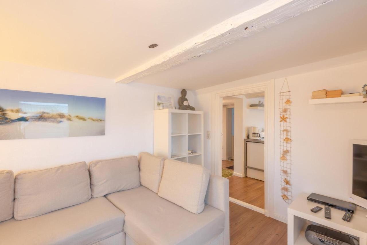 Apartmenthaus Toenning Kleine Kajuete Экстерьер фото